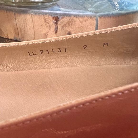 Stuart Weitzman bone patent - Picture 6 of 8